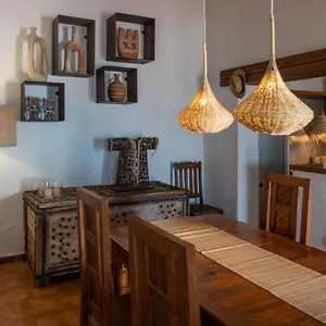 Villa Casa Camella, Mácher