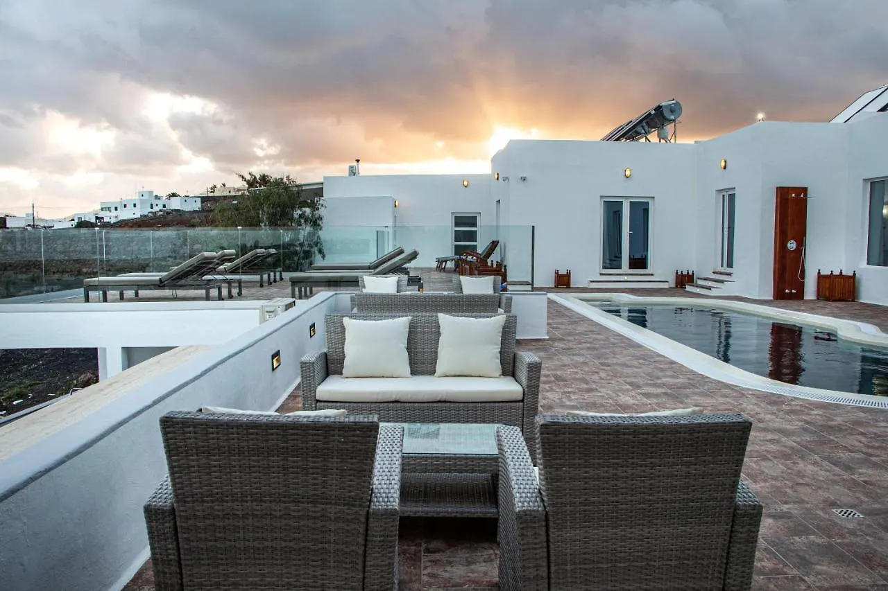 Casa Serena 10 Boutique- Adults Only-Breakfast Included Macher Guest house